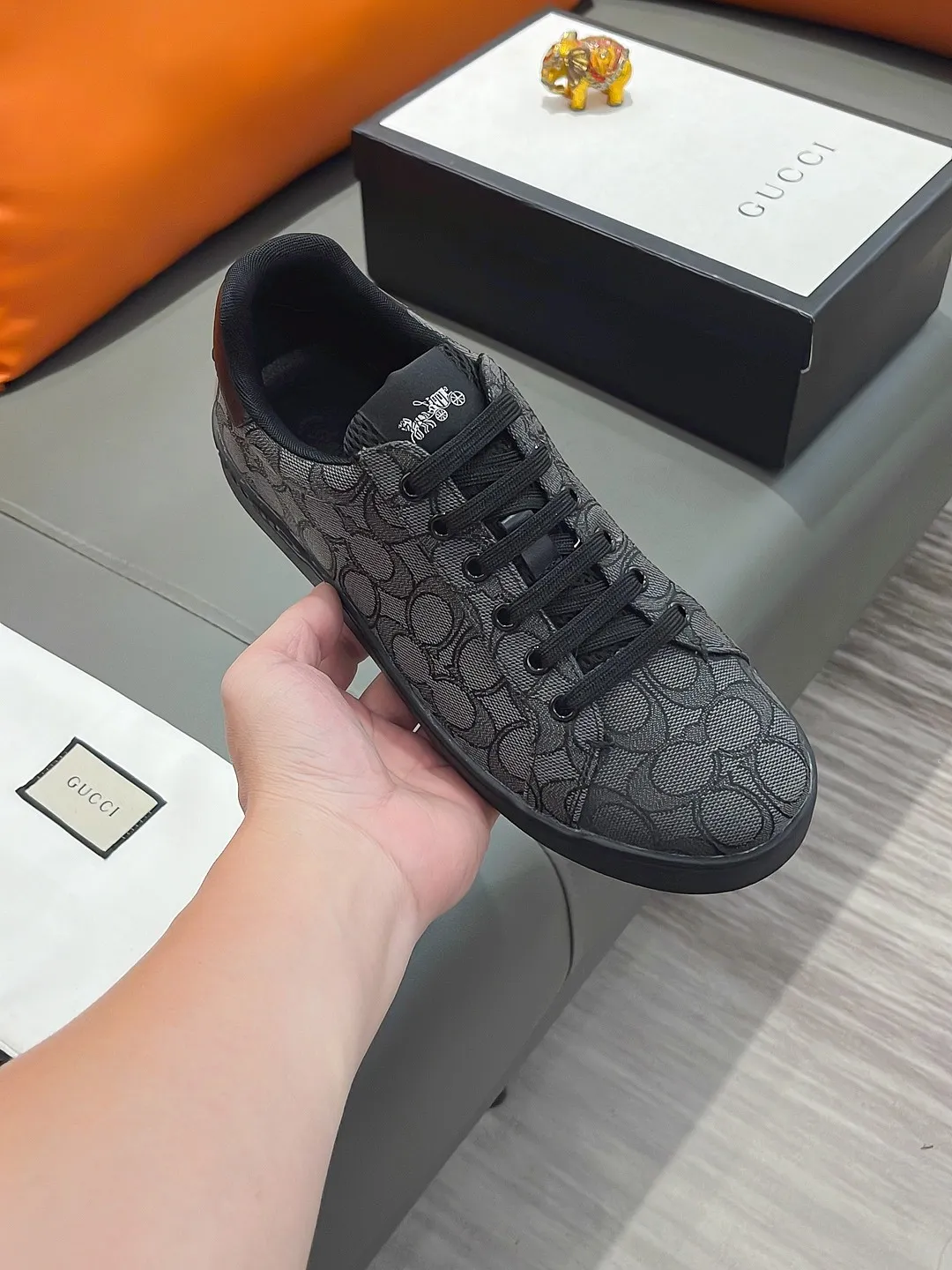 Men's shoes GUCCI "Gucci" P400 Regular size: 38-44 (casual shoes) Product materials: Selected cowhide upper, soft sheepskin lining; original outsole.